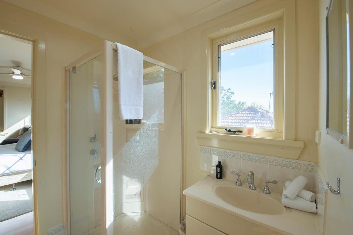 Tranquil Taylor - Two-Storey Cbd Family Home, Bbq Dubbo Bagian luar foto