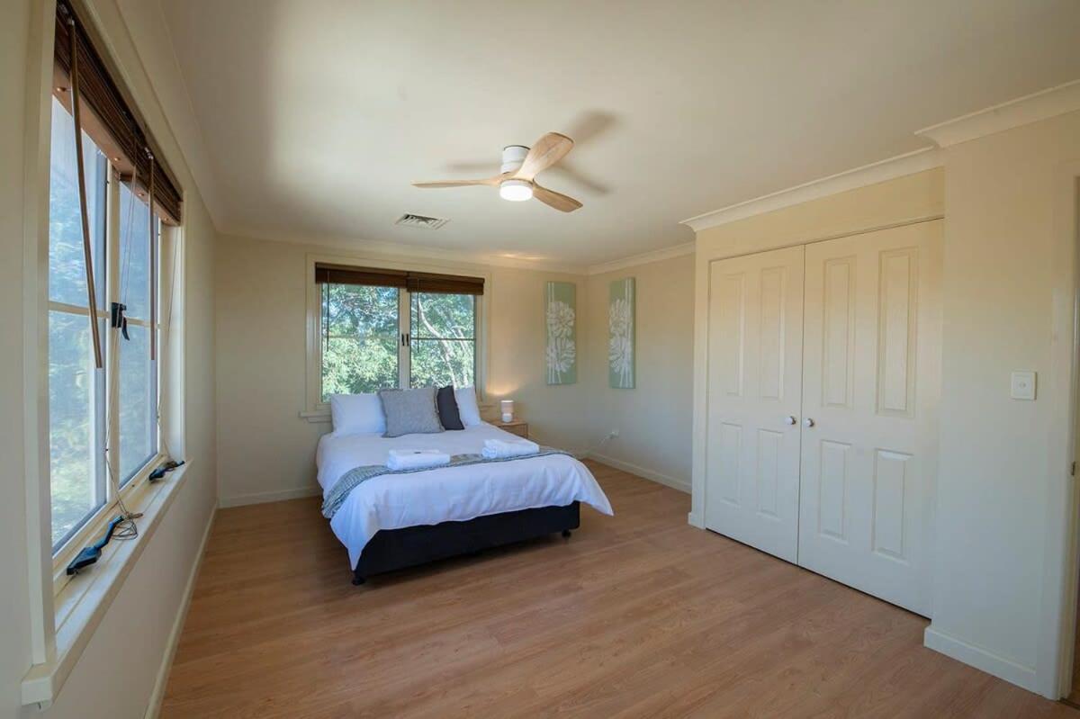 Tranquil Taylor - Two-Storey Cbd Family Home, Bbq Dubbo Bagian luar foto