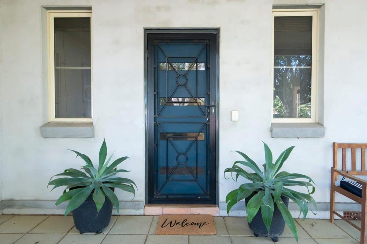 Tranquil Taylor - Two-Storey Cbd Family Home, Bbq Dubbo Bagian luar foto